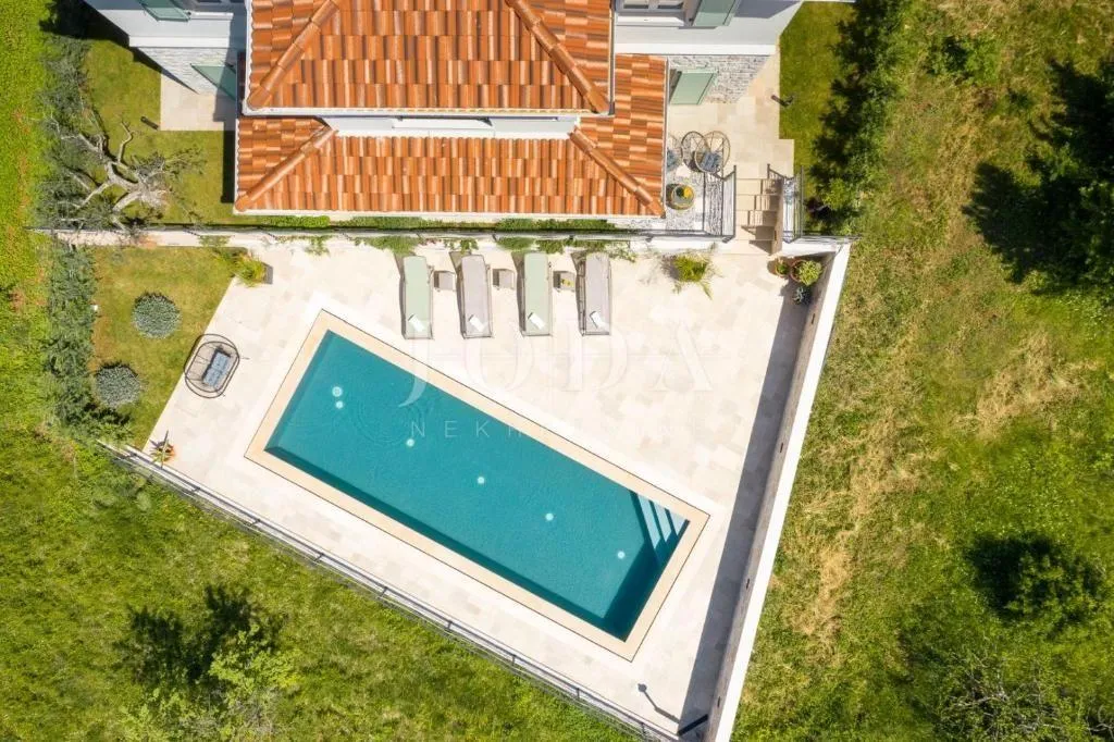 višnjan, prekrasna istarska villa s pogledom na prirodu - slika 5