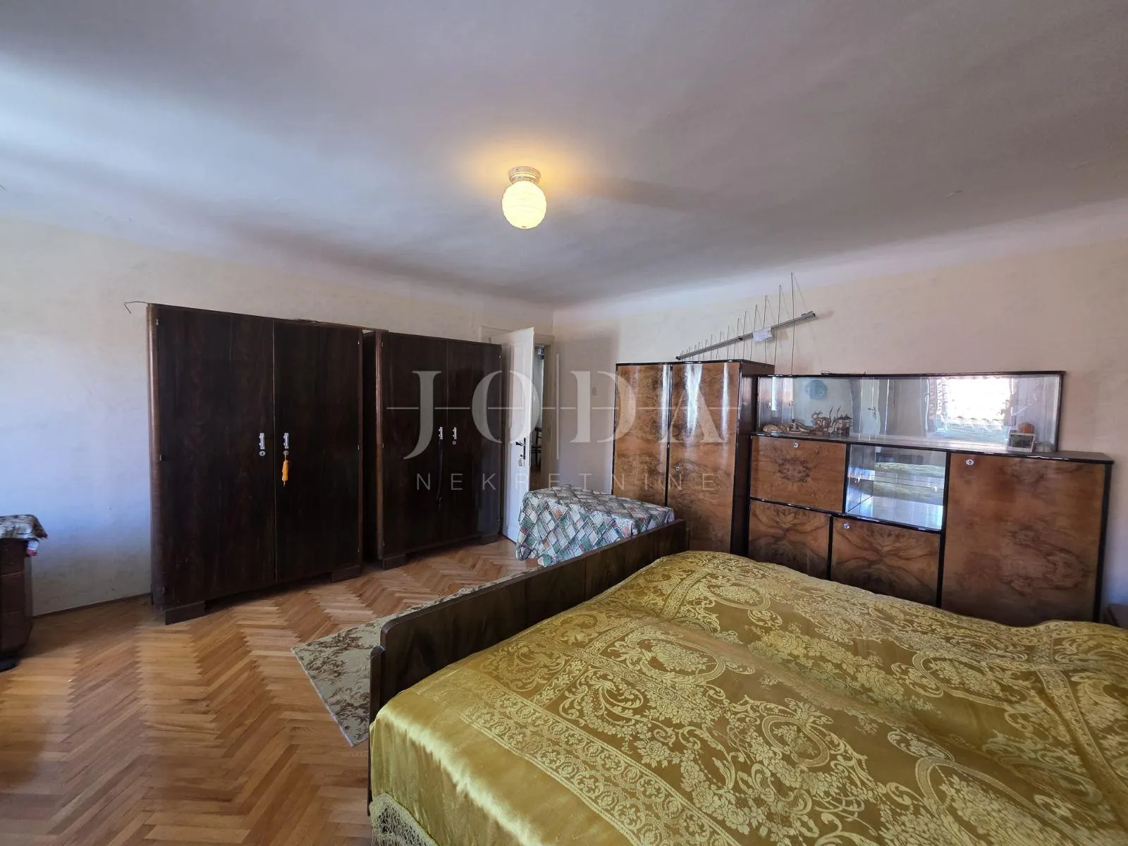 senj, šarmantna kuća u centru grada - slika 14