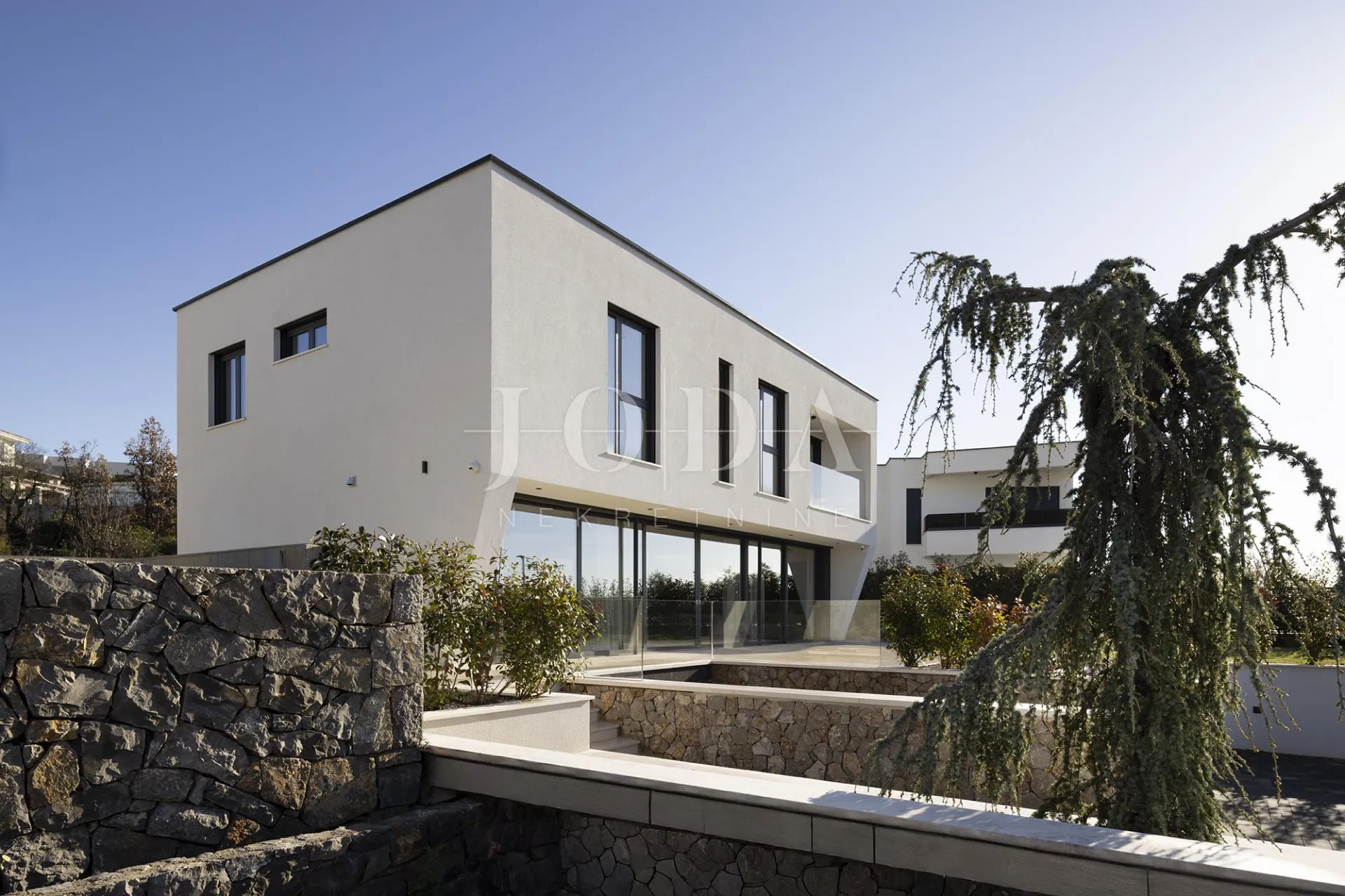 crikvenica – moderna vila s bazenom i pogledom na more - slika 1