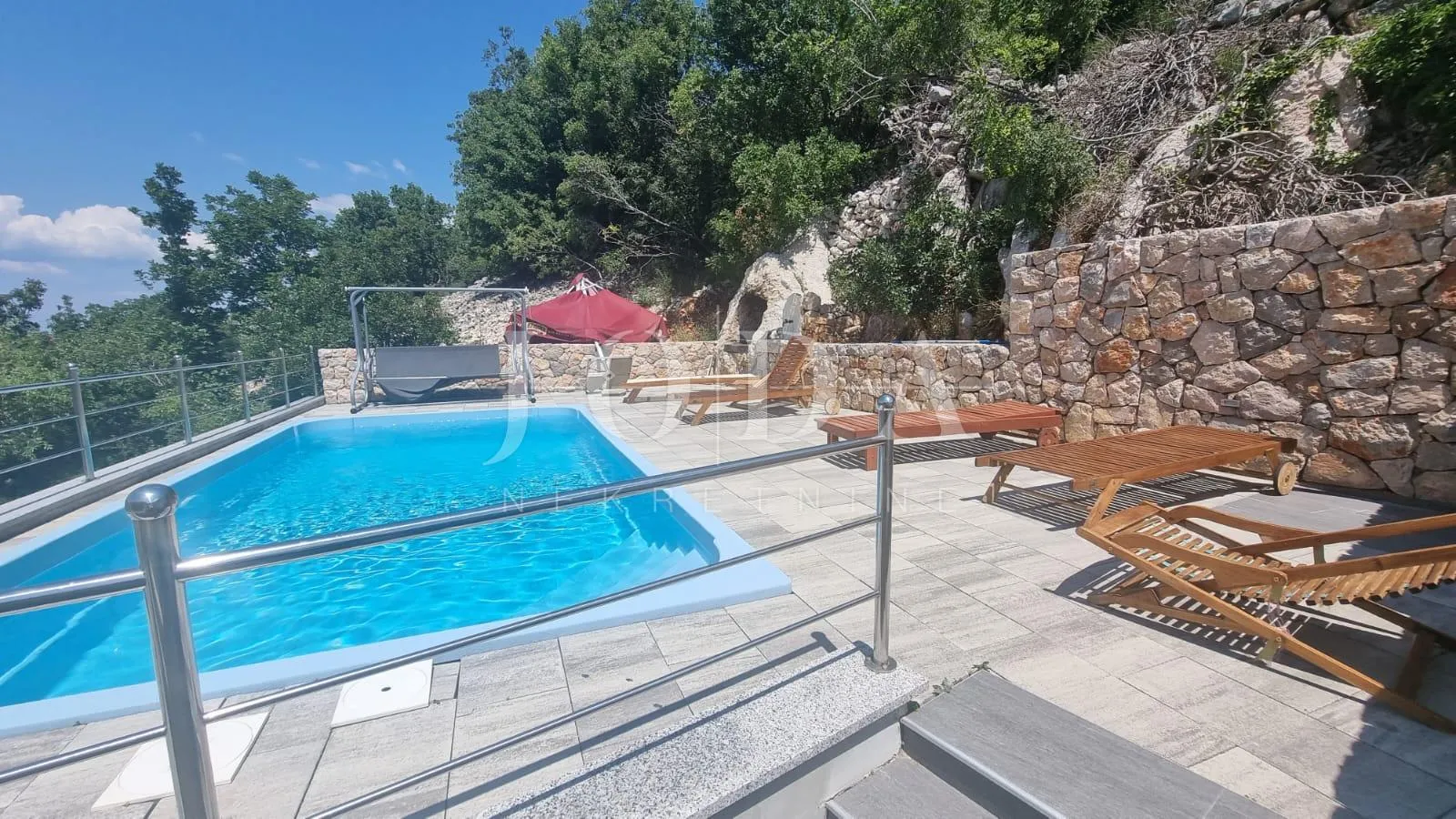 lukovo kuća sa 4 apartmana - slika 6