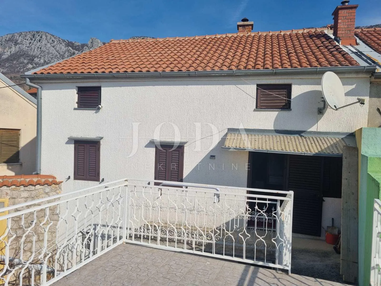 bribir, kuća sa dva stana - slika 24