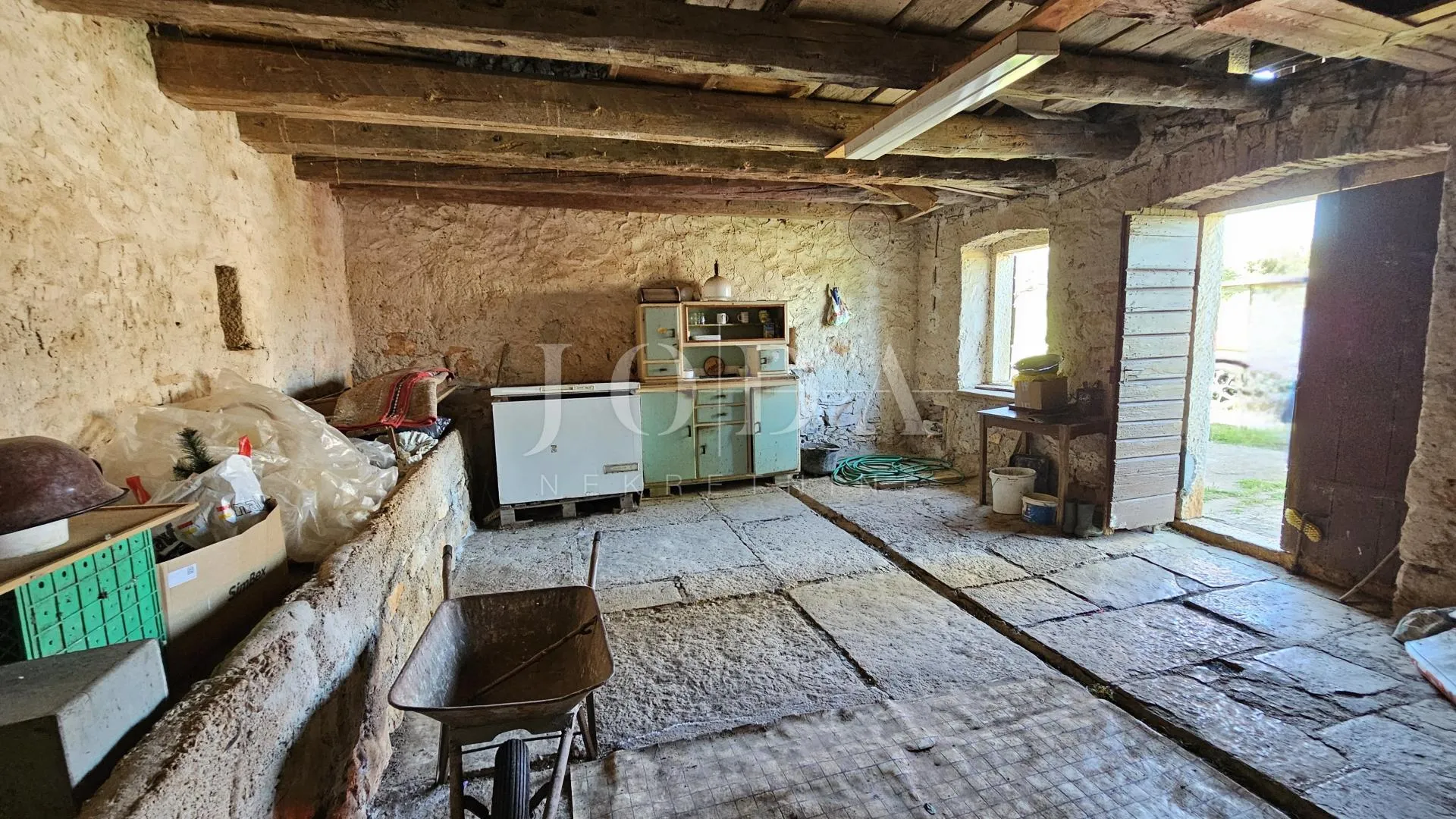 popust dvojna kuća na zemljištu od 5.000m2,rovinj okolica - slika 11