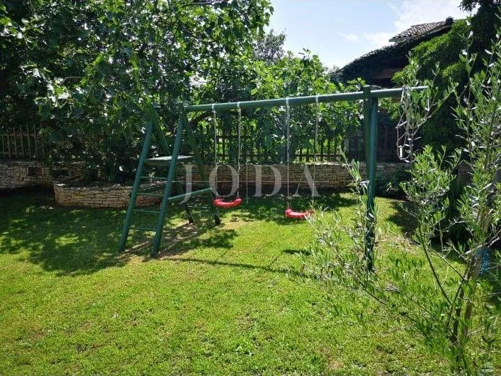prekrasna kamena kuća sa bazenom,žminj okolica - slika 6