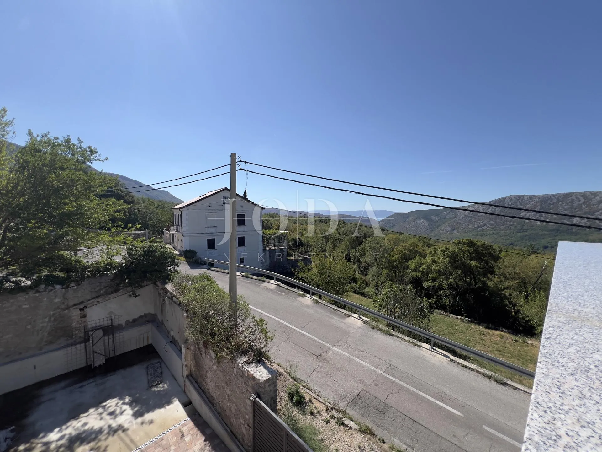 luksuzna kamena vila s bazenom i pogledom na more – grižane, crikveničko zaleđe - slika 60