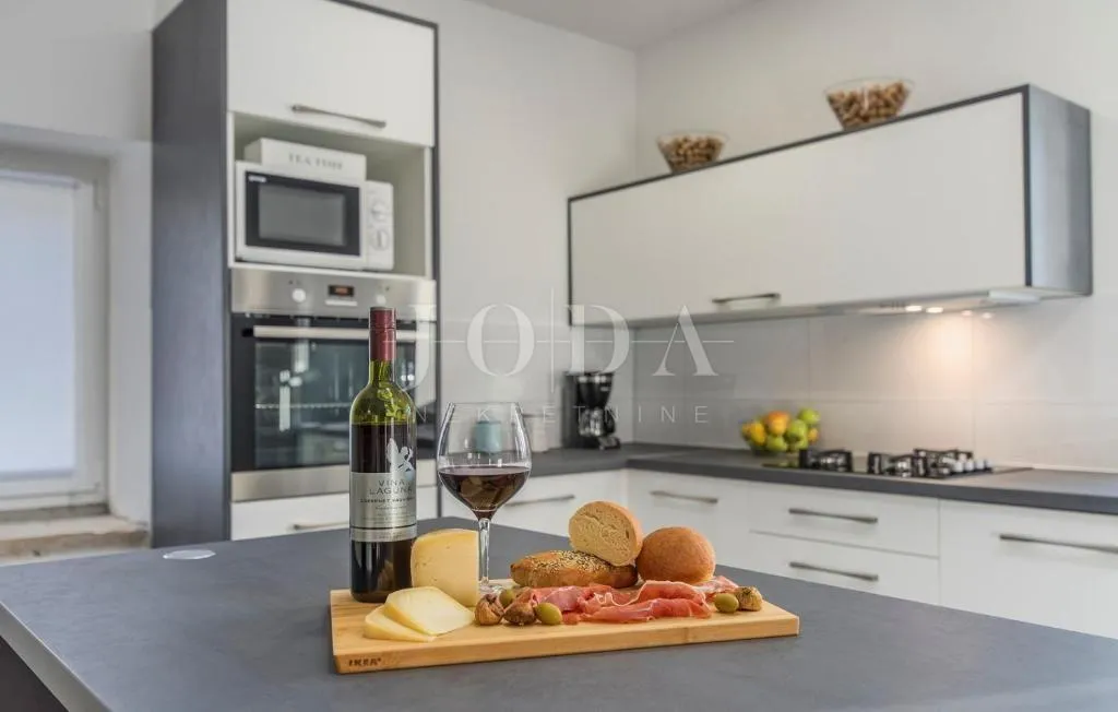 poreč, okolica, kamena villa sa bazenom - slika 12