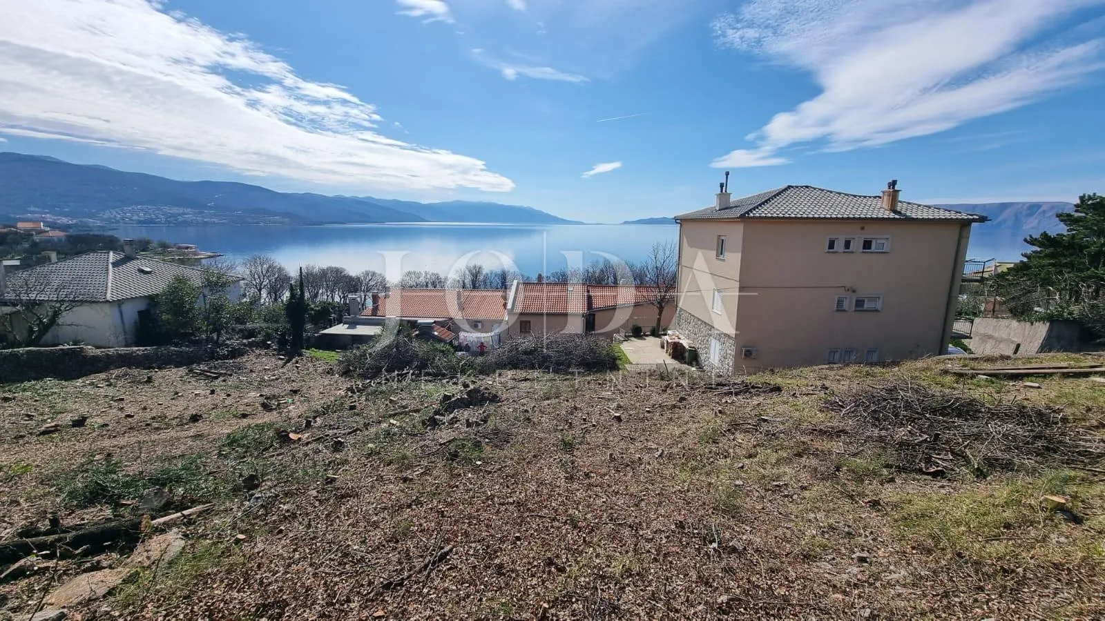 povile teren drugi red do mora - slika 3