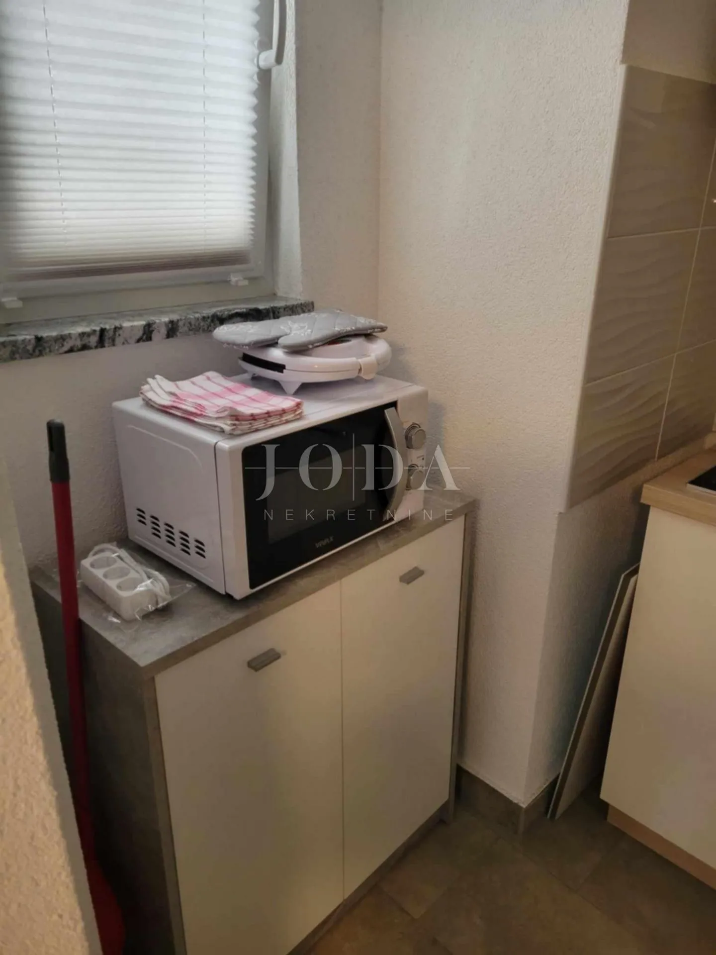 šilo kuća sa 3 apartmana - slika 25