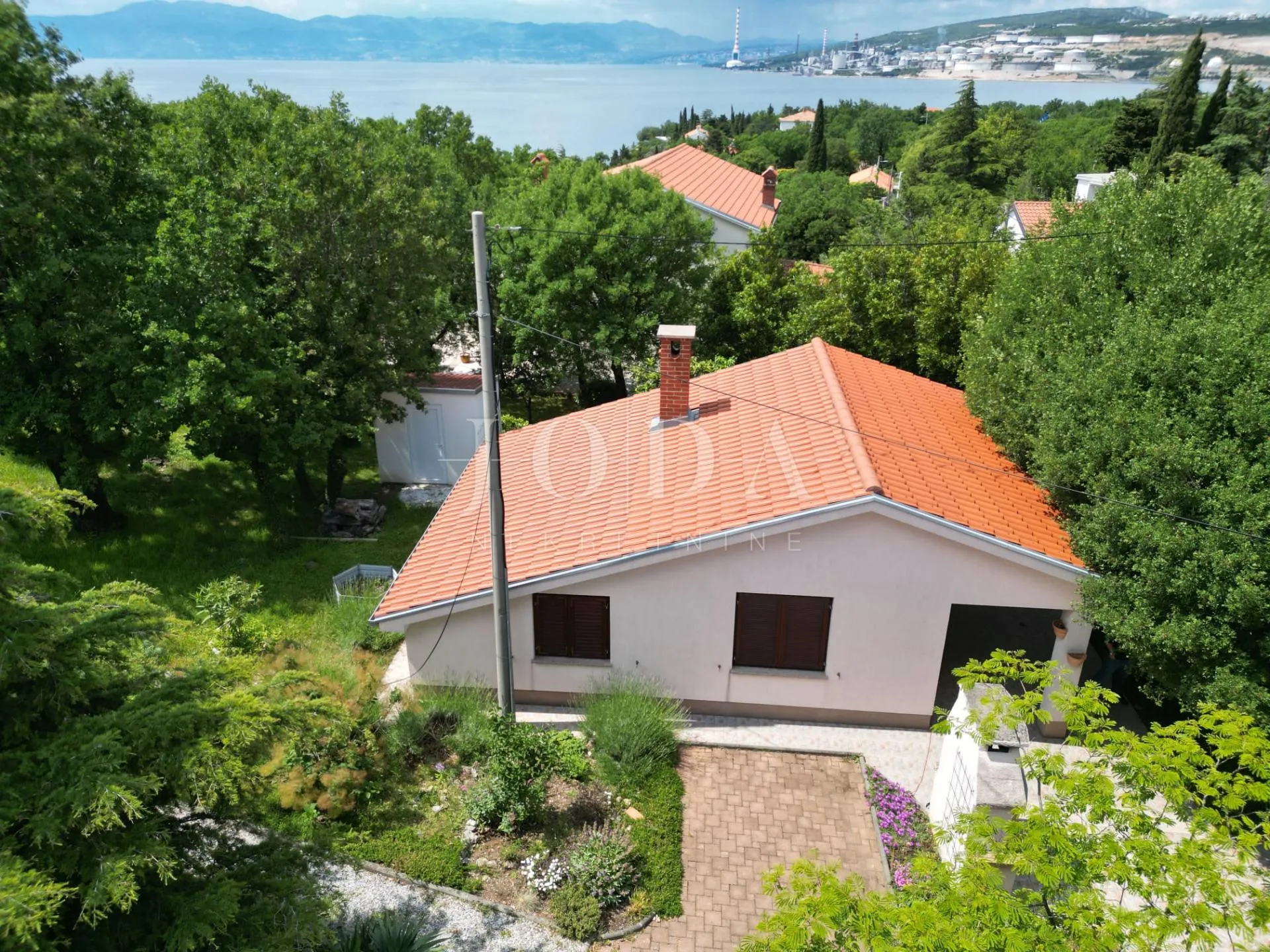 kraljevica kuća blizu mora - slika 2