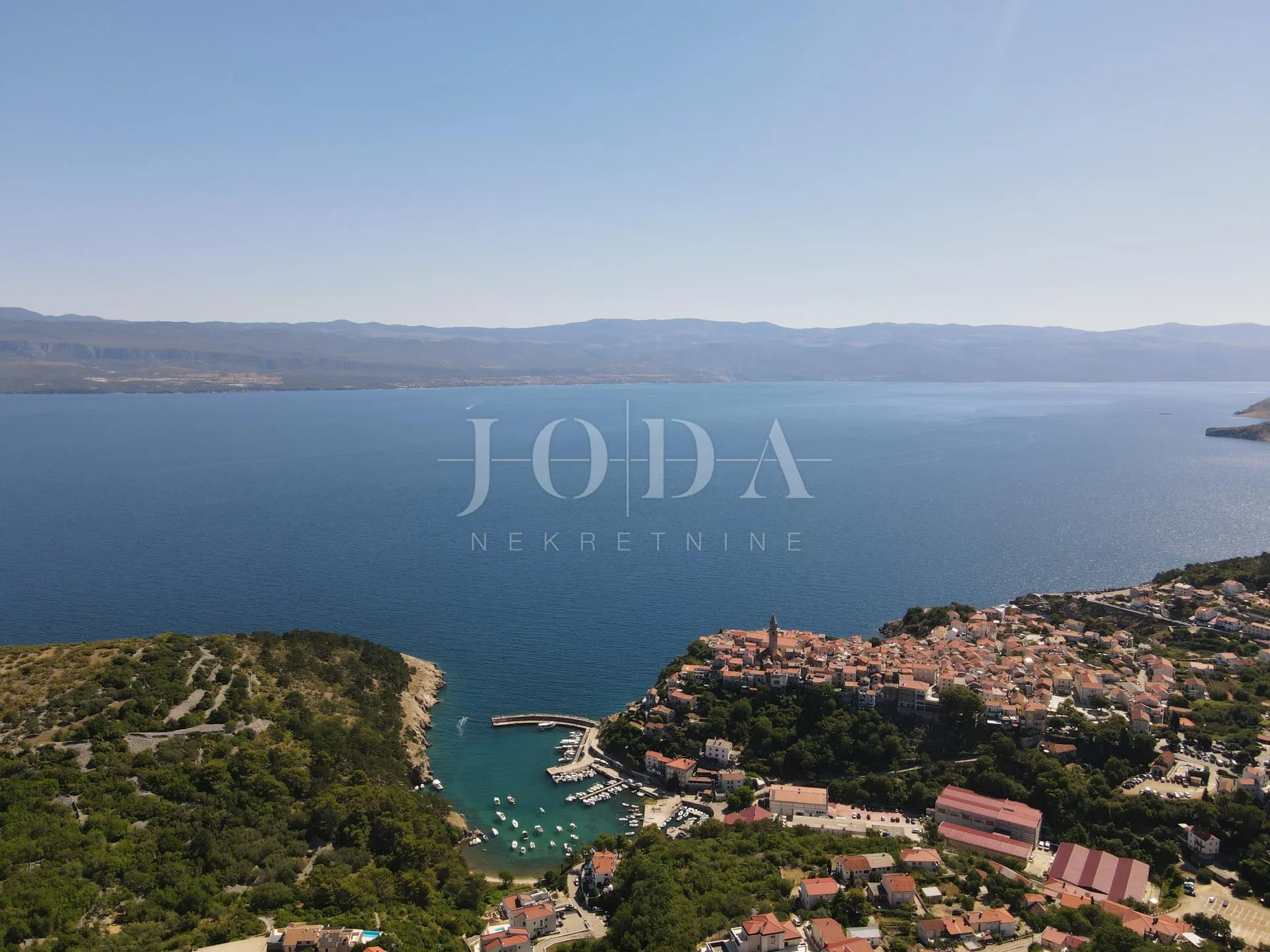 otok krk vrbnik stan sa bazenom u novogradnji - slika 24