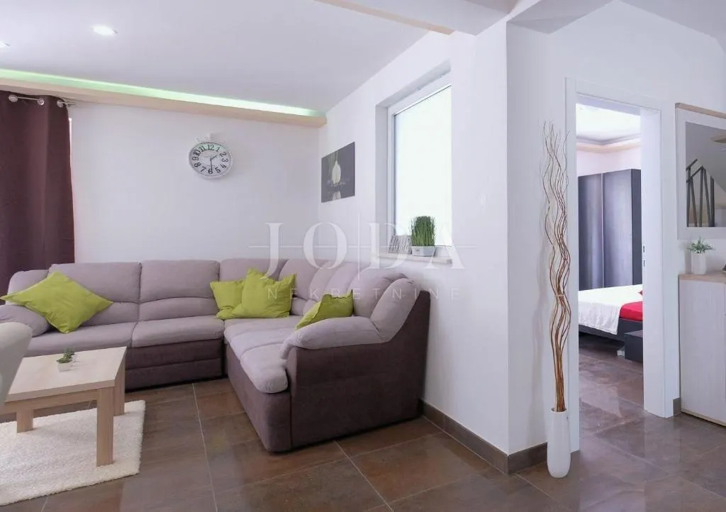 svetvinčenat, okolica, moderna villa sa bazenom - slika 21