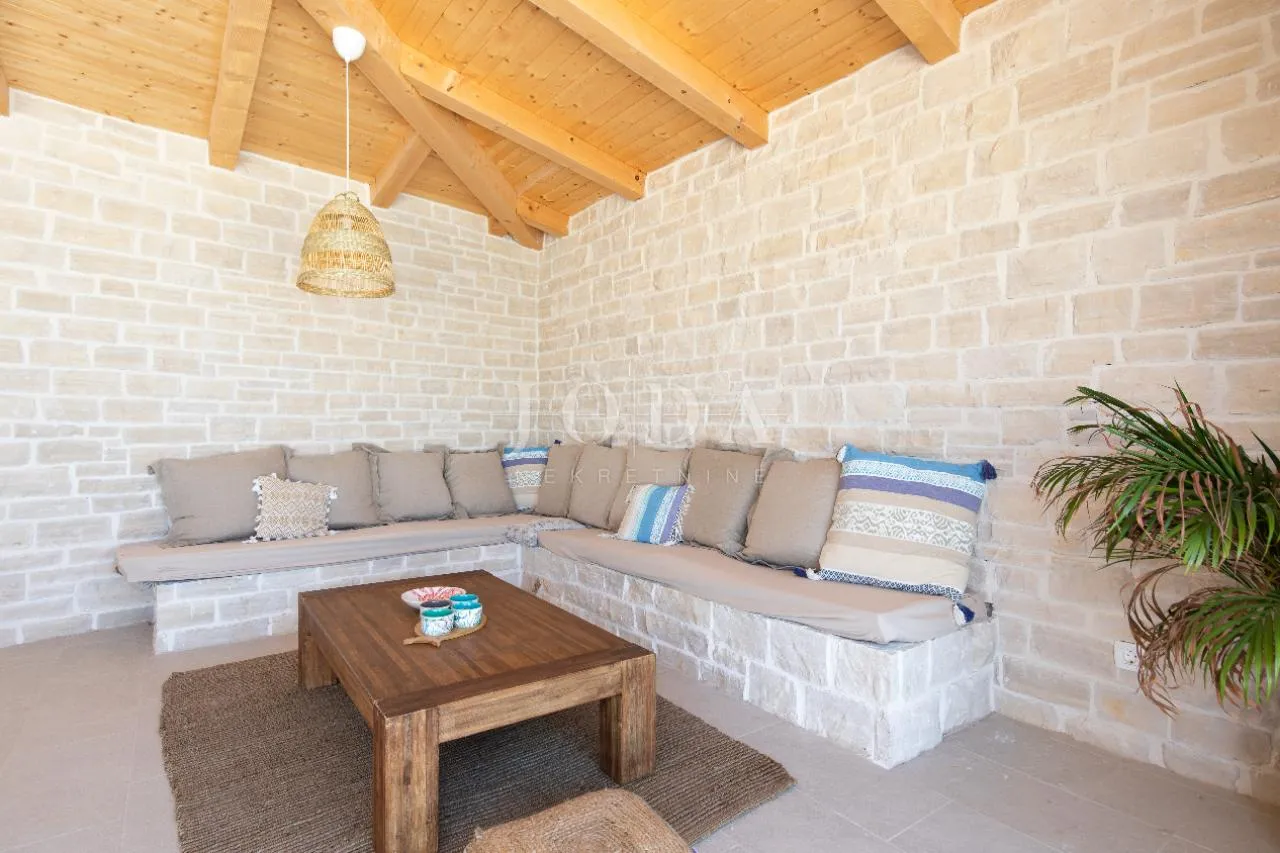 crikvenica vila sa bazenom - slika 14