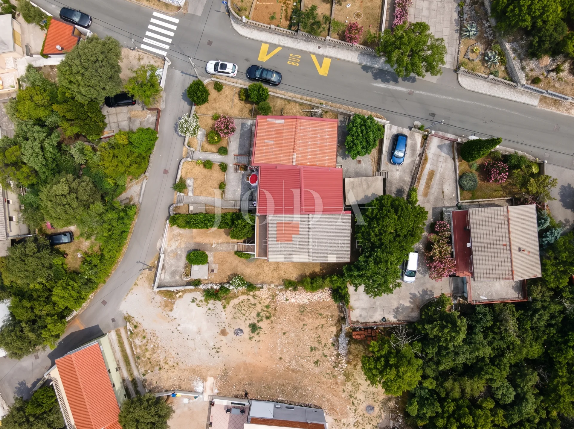 jadranovo – kuća dvojnica idealna za dvije obitelji, 600 m od mora - slika 10