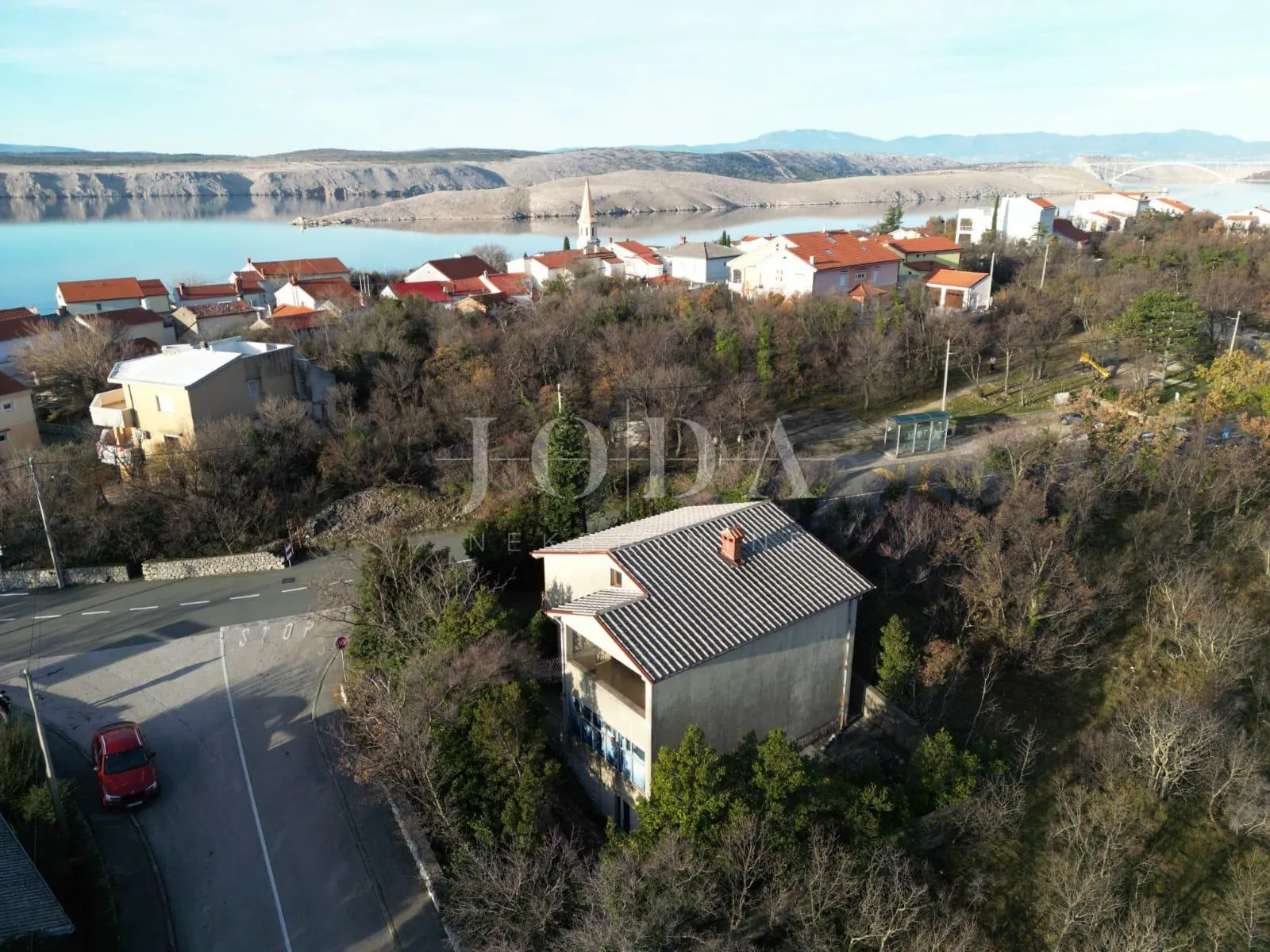 jadranovo kuća u centru - slika 6