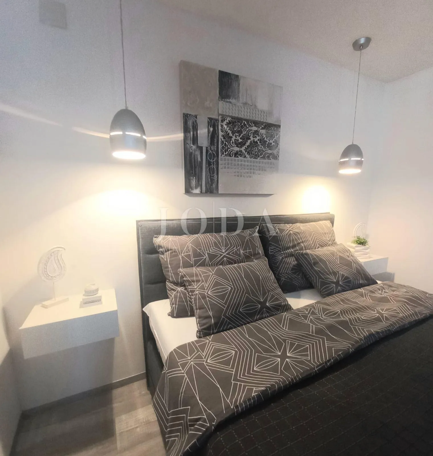 bribir, apartmanska kuća sa bazeom na prostranoj okućnici - slika 17