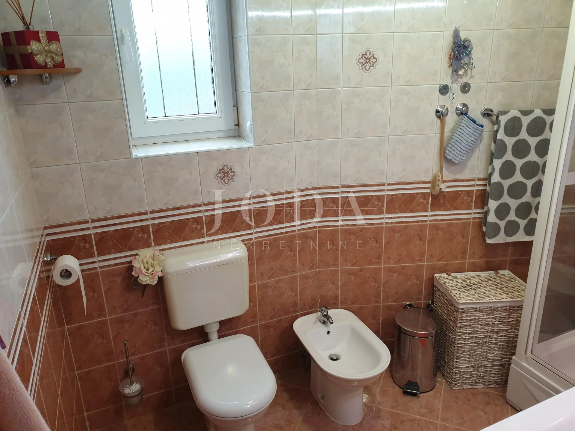 crikvenica, kuća sa tri stambene jedinice i bazenom - slika 14