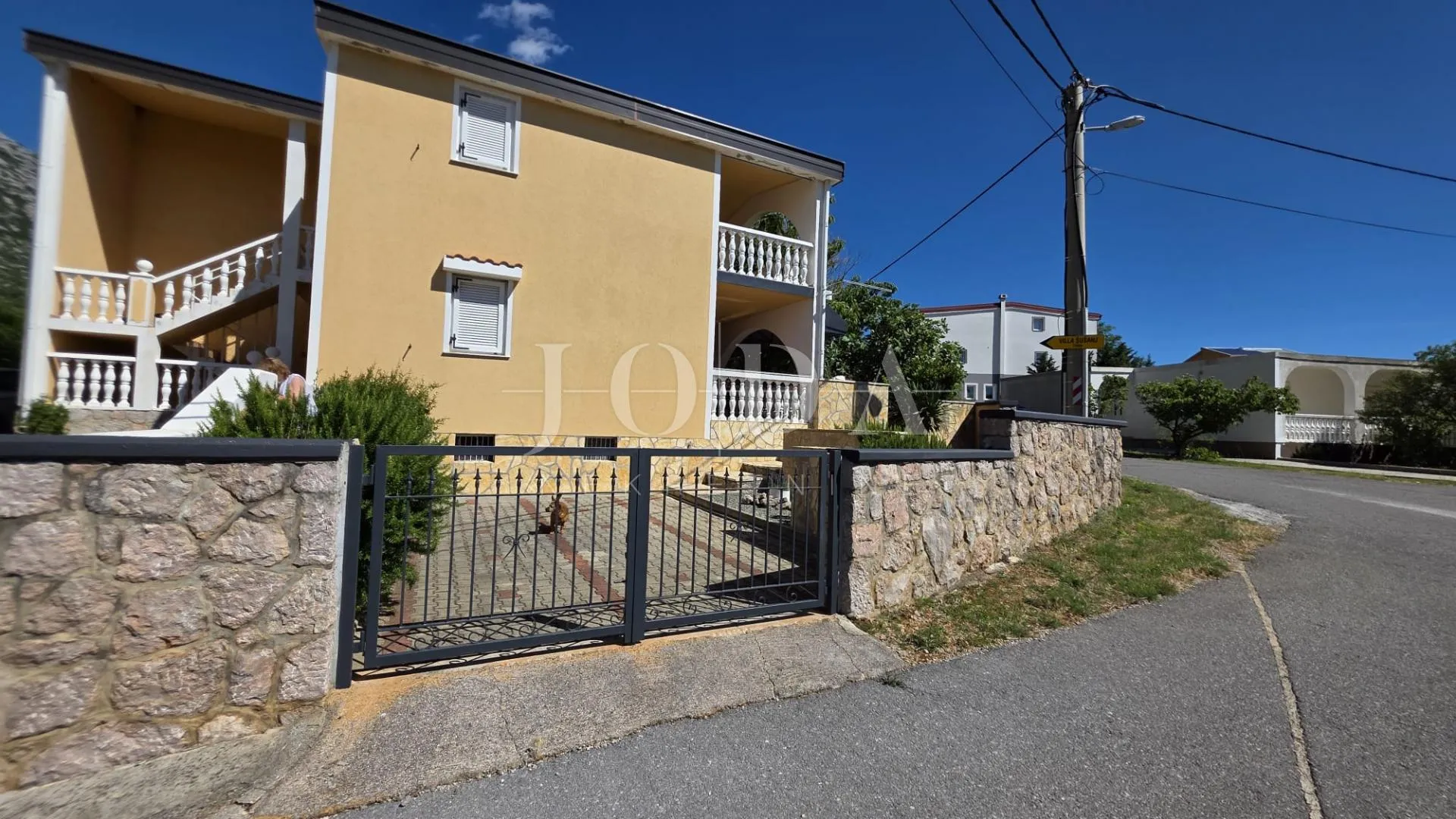 cesarica apartman sa okućnicom blizu mora - slika 13