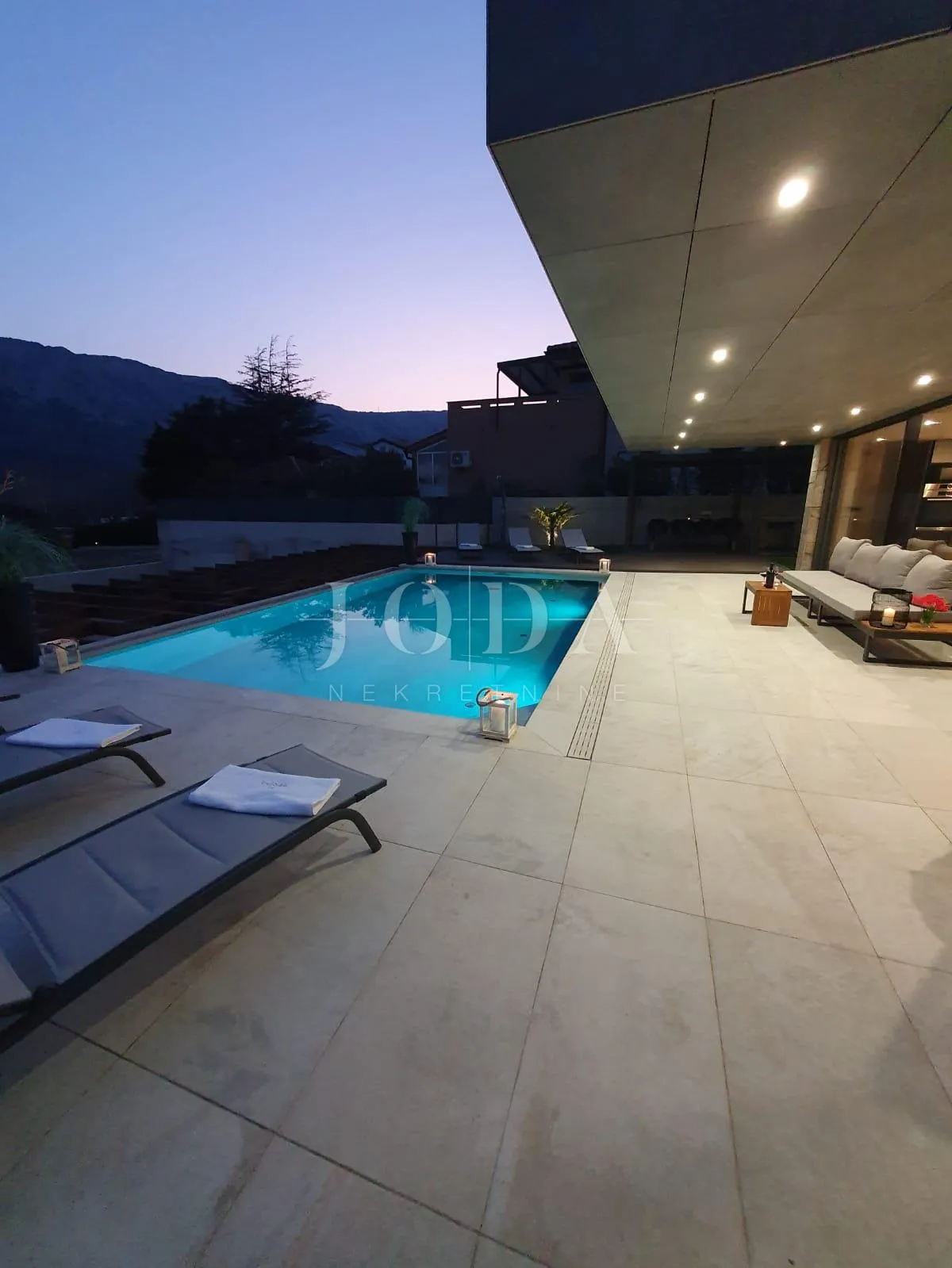 baška moderna vila - slika 39