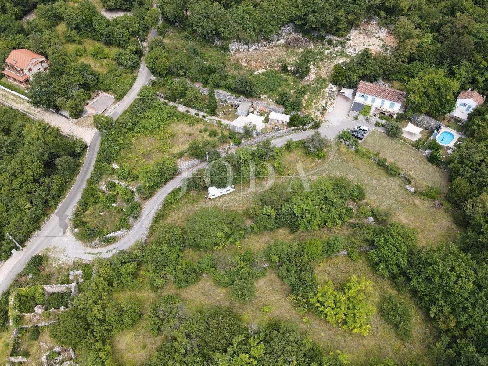 grižane imanje sa dvije kamene kuće i zemljištem - slika 55