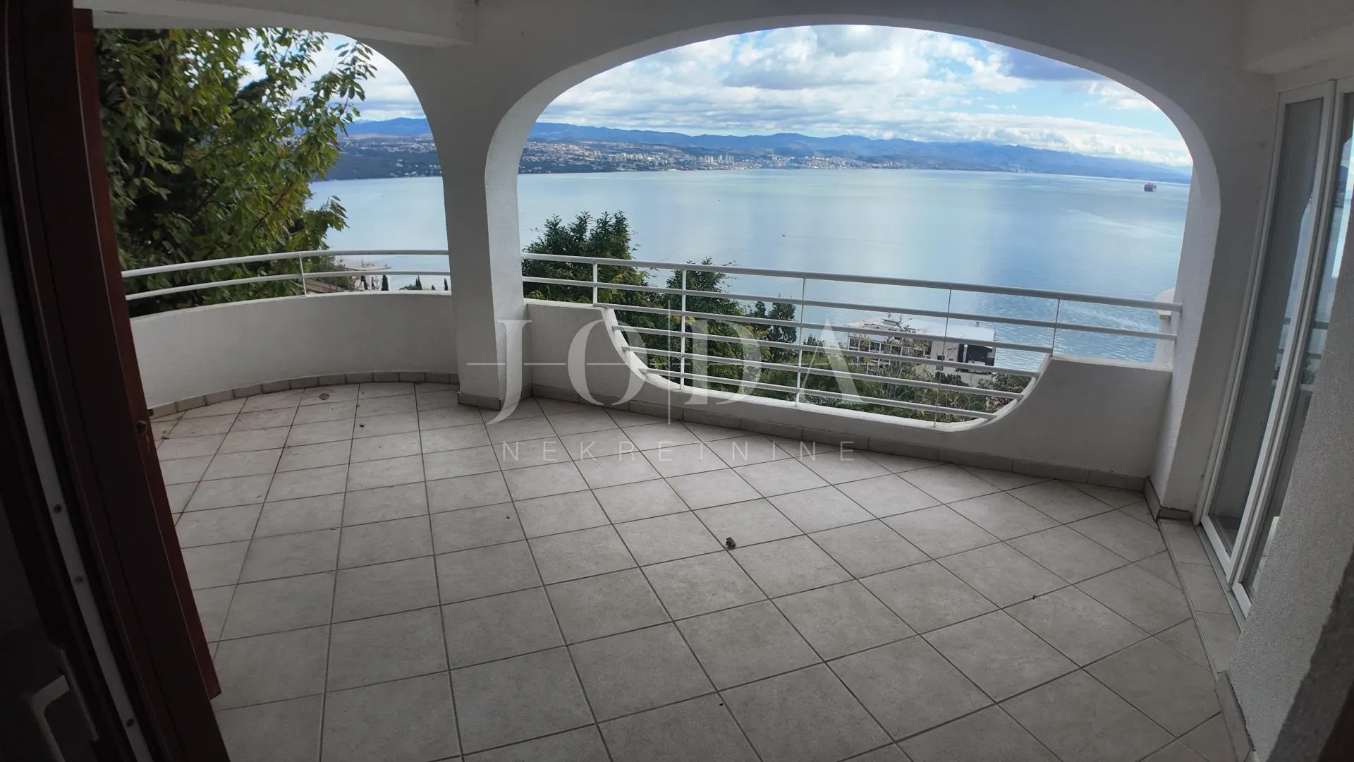 opatija samostojeća kuća na lijepoj lokaciji - slika 45