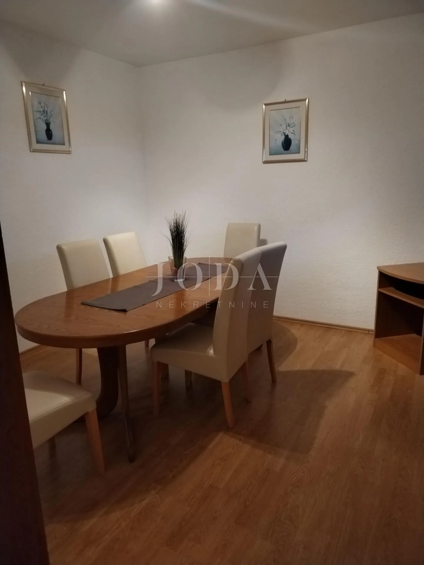 labin, okolica, kuća s dva stana i poslovnim prostorom - slika 28