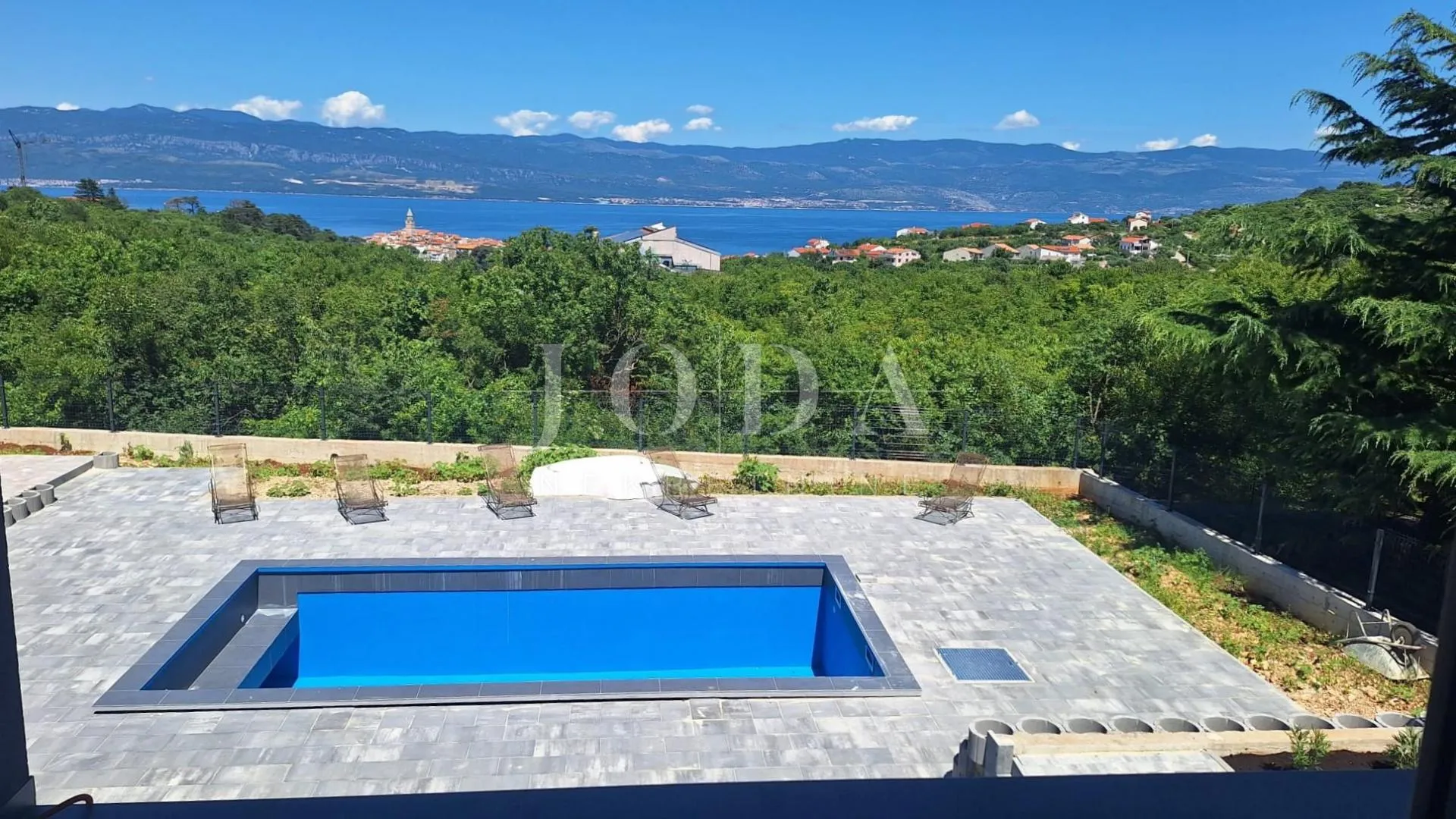 vrbnik - nova kuća s predivnim pogledom - slika 6