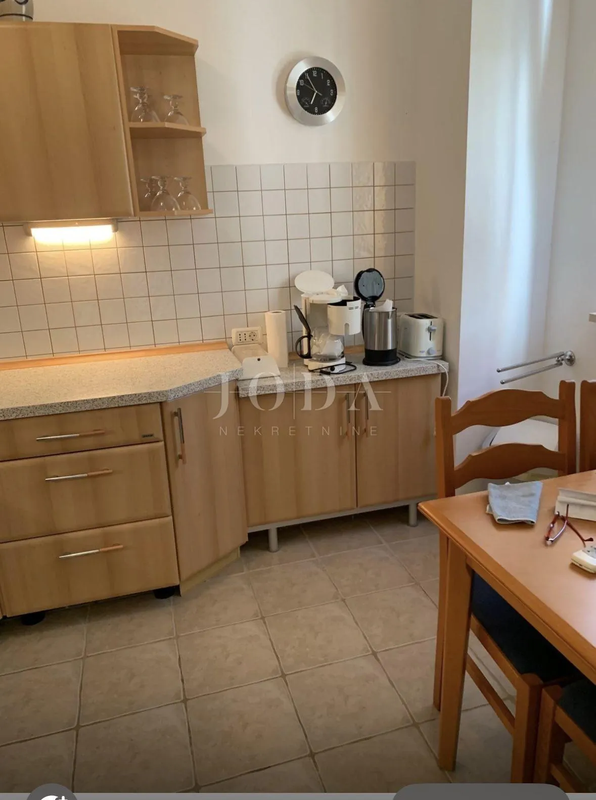 rabac, jednosoban stan na prvom katu - slika 3