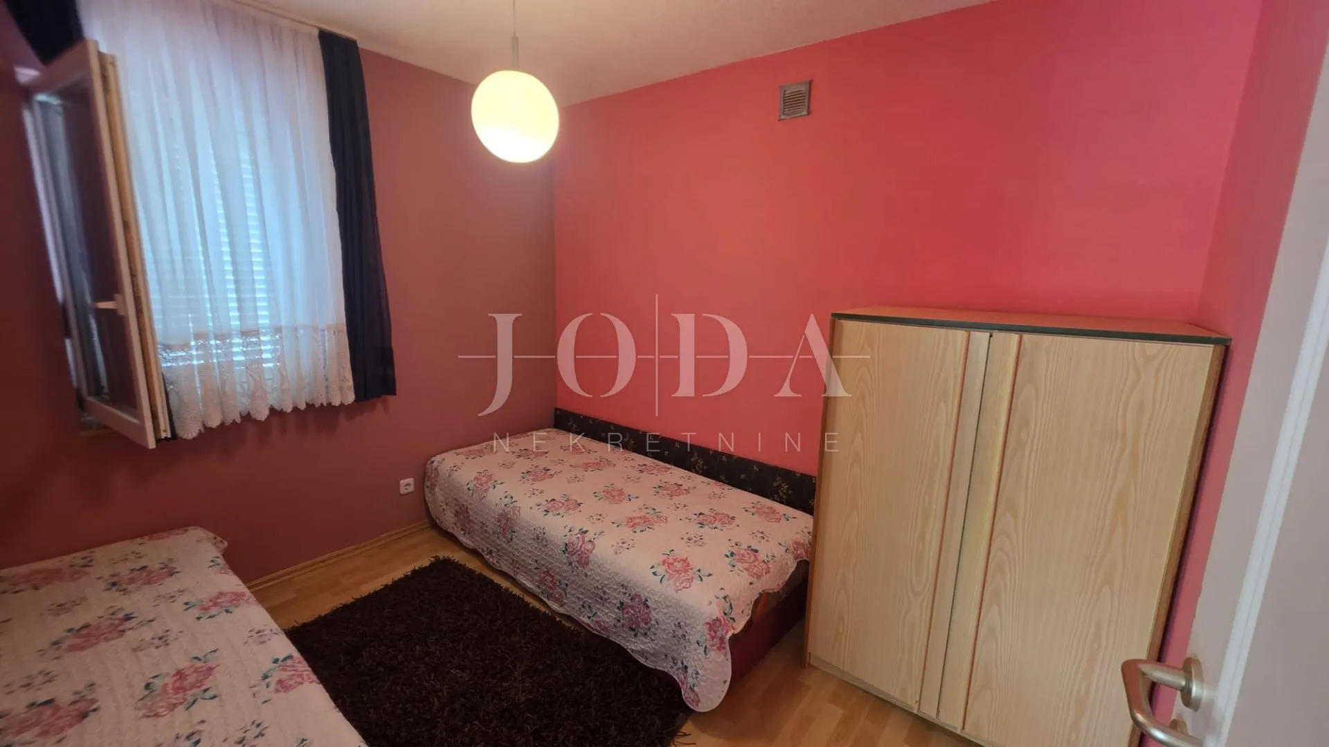 cesarica apartman sa okućnicom blizu mora - slika 11