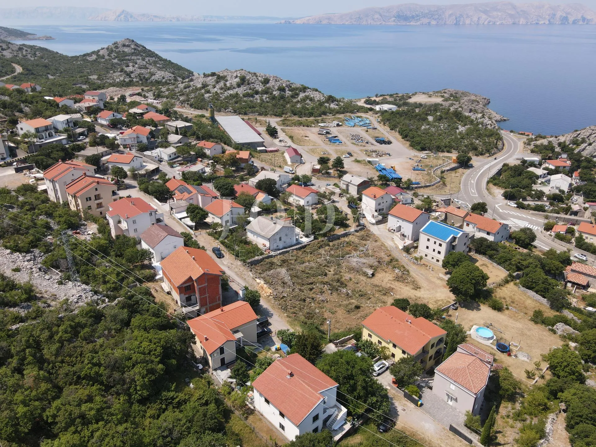 zemljište s građevinskom dozvolom 250m od mora - slika 11