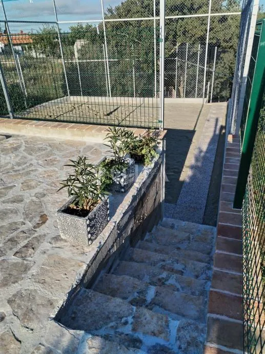 lijepa kamena kuća sa bazenom,barban okolica - slika 15