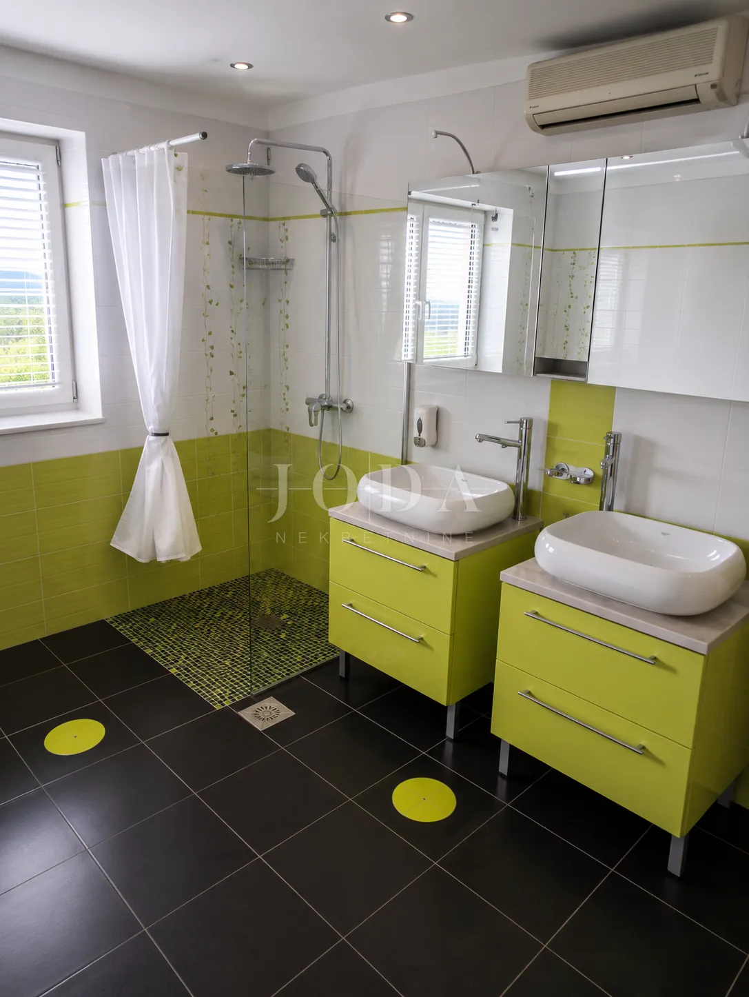 mediteranska vila u dobrinju - slika 10