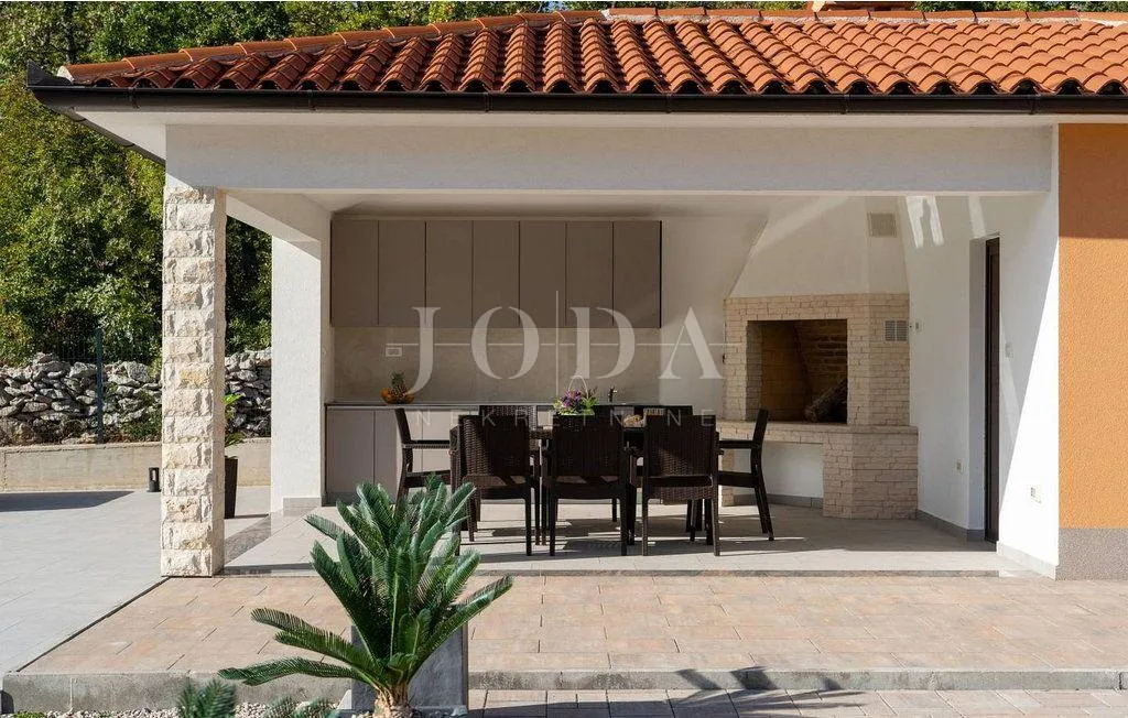 labin, okolica, villa za odmor sa bazenom i jaccuzijem na jedinstvenoj lokaciji - slika 16