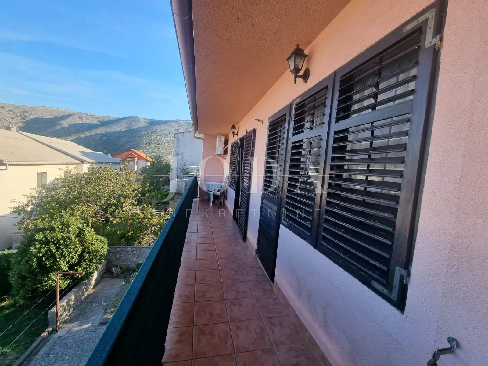 senj, kuća sa dvije stambene jedinice - slika 20