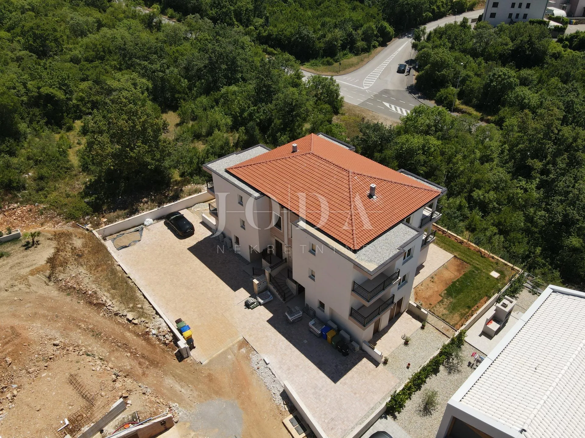 stan u novogradnji sa 2 balkona pogled more otok krk - slika 7