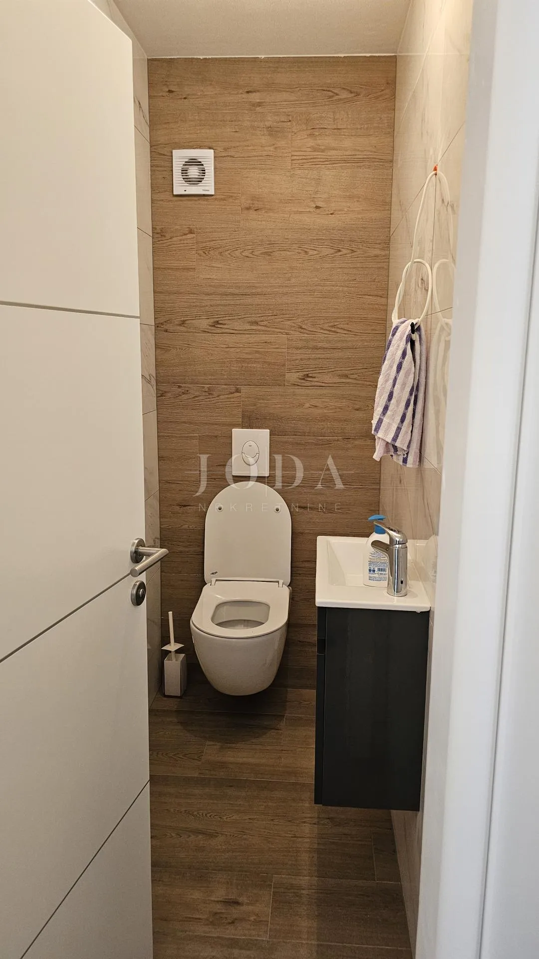 popust novogradnja kuća sa bazenom,novigrad okolica - slika 8
