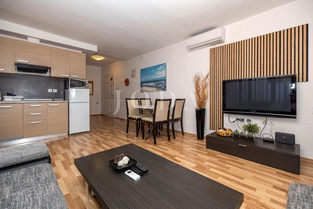 dramalj-kuca sa 7 apartmana - slika 30