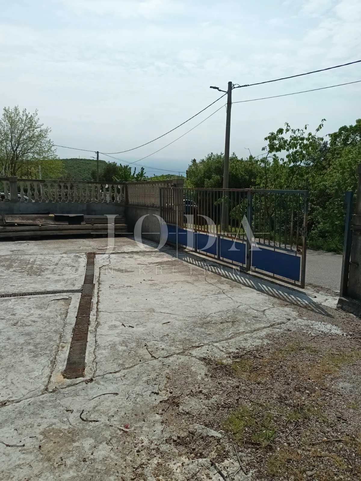 crikvenica, zaleđe započeta gradnja - slika 1