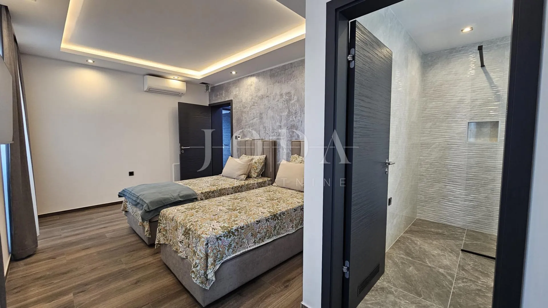 novi vinodolski moderna novogradnja blizu plaže i centra grada - slika 26
