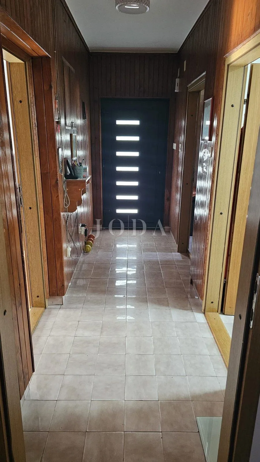 novi vindoolski, stan i dvije garsonjere - slika 18