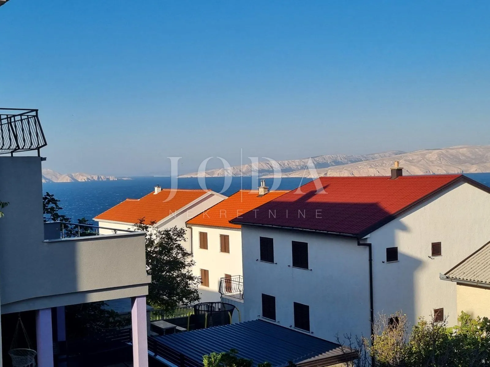 senj, kuća sa dvije stambene jedinice - slika 2