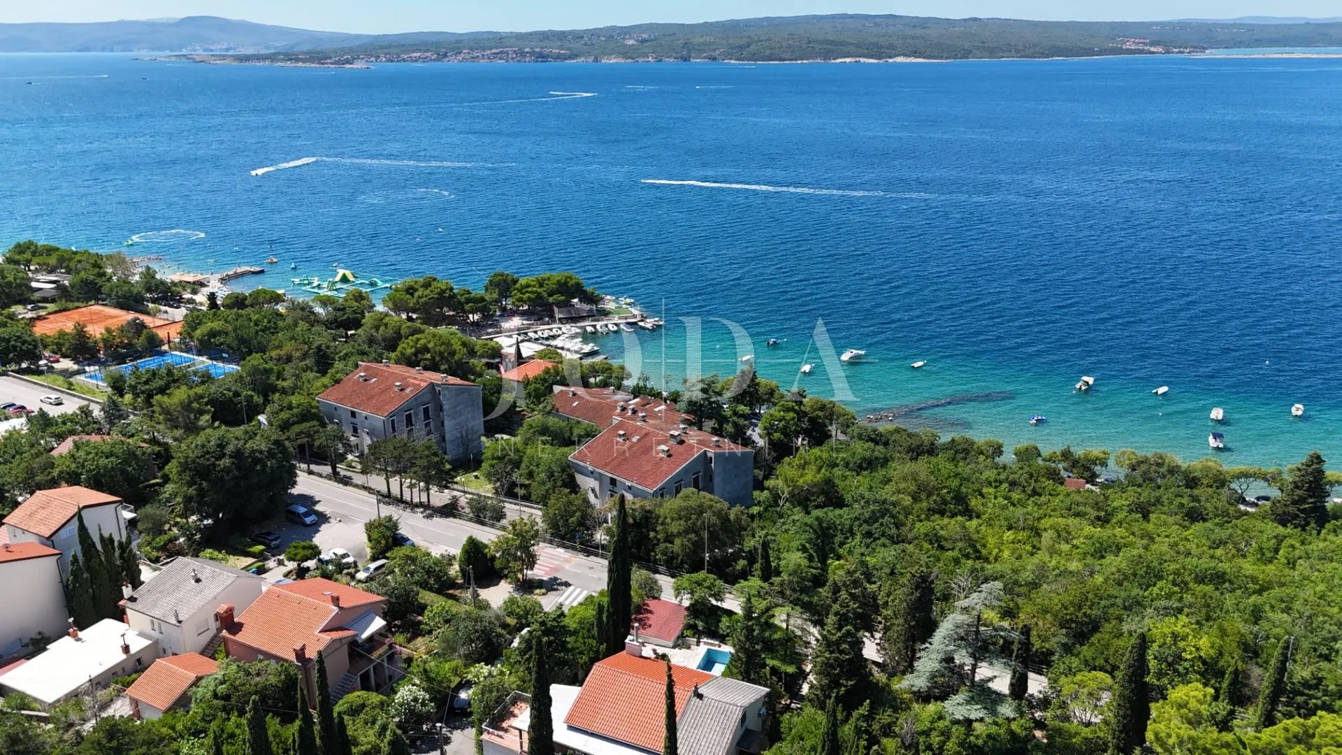 obiteljska kuća na top lokaciji - slika 13