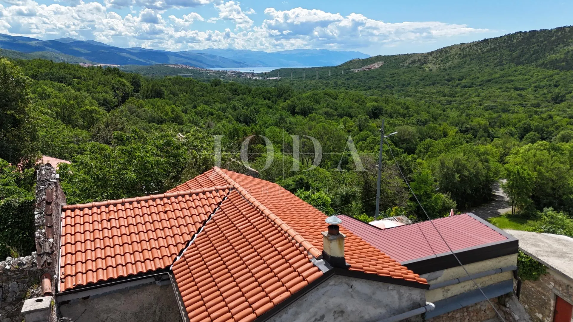 prodaja kuće bribir | balkon, parking, pogled na more - slika 35