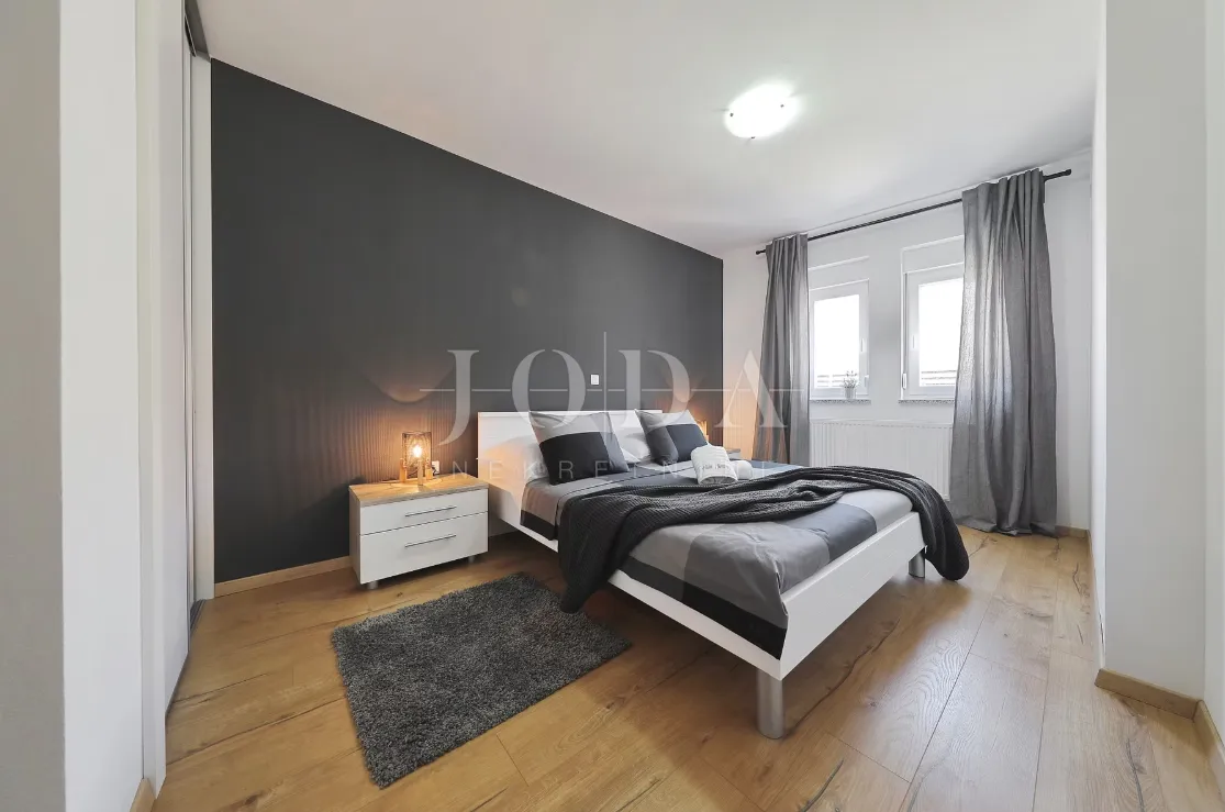 seline, starigrad - luksuzna villa s bazenom - slika 23