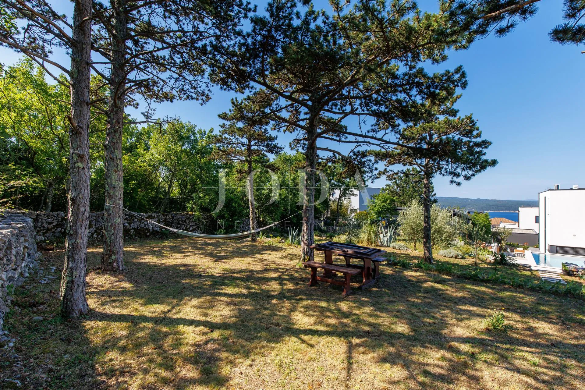 crikvenica- moderna kuća na velikoj okućnici - slika 23
