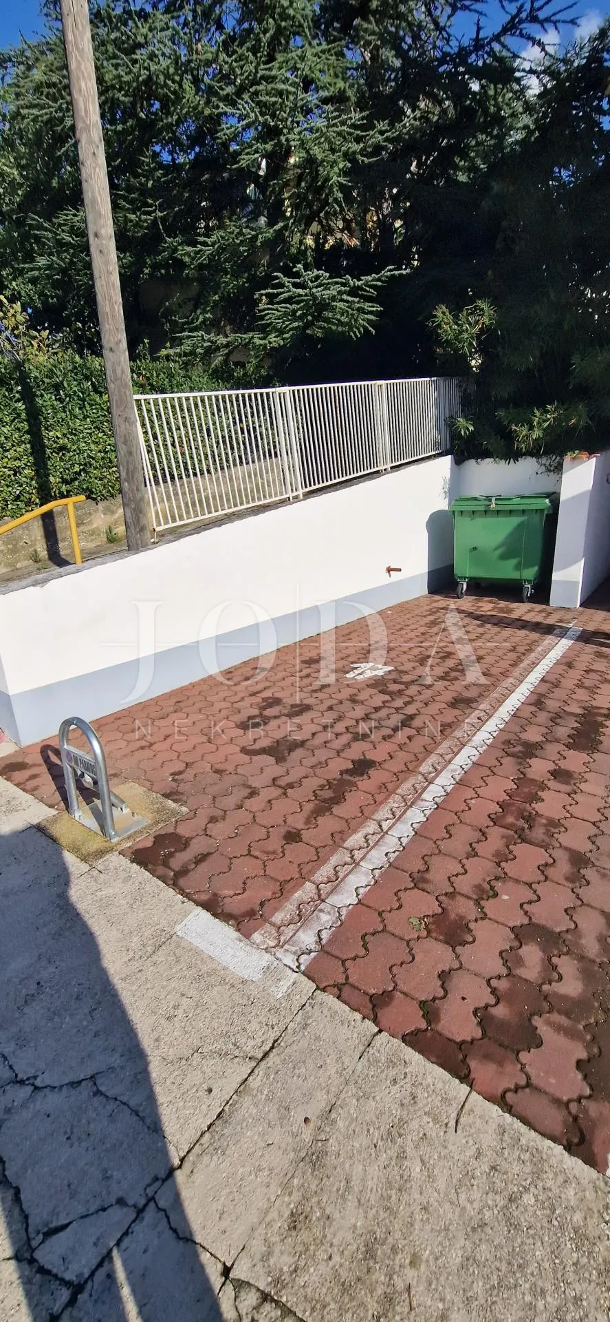 selce, izvanredna lokacija, izniman stan: sjajna prilika za život uz obalu - slika 25