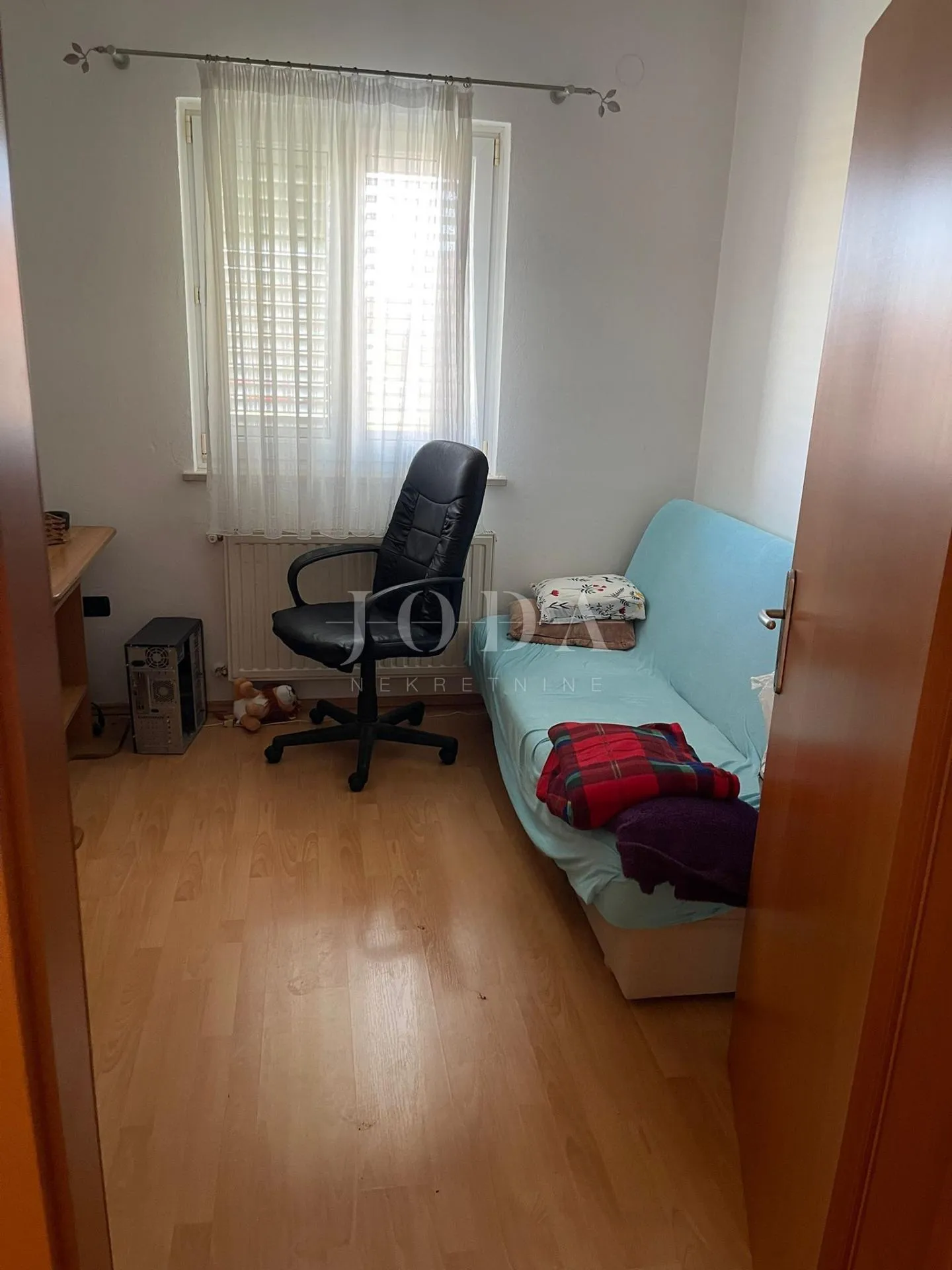 lijepa obiteljska kuća sa dva komforna stana,umag okolica - slika 15