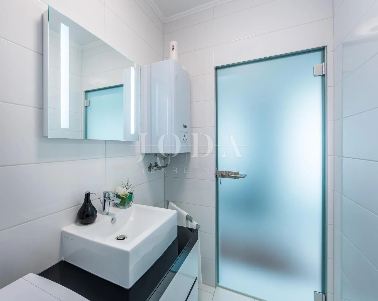 crikvenica luksuzni penthouse s fenomenalnim pogledom - slika 16