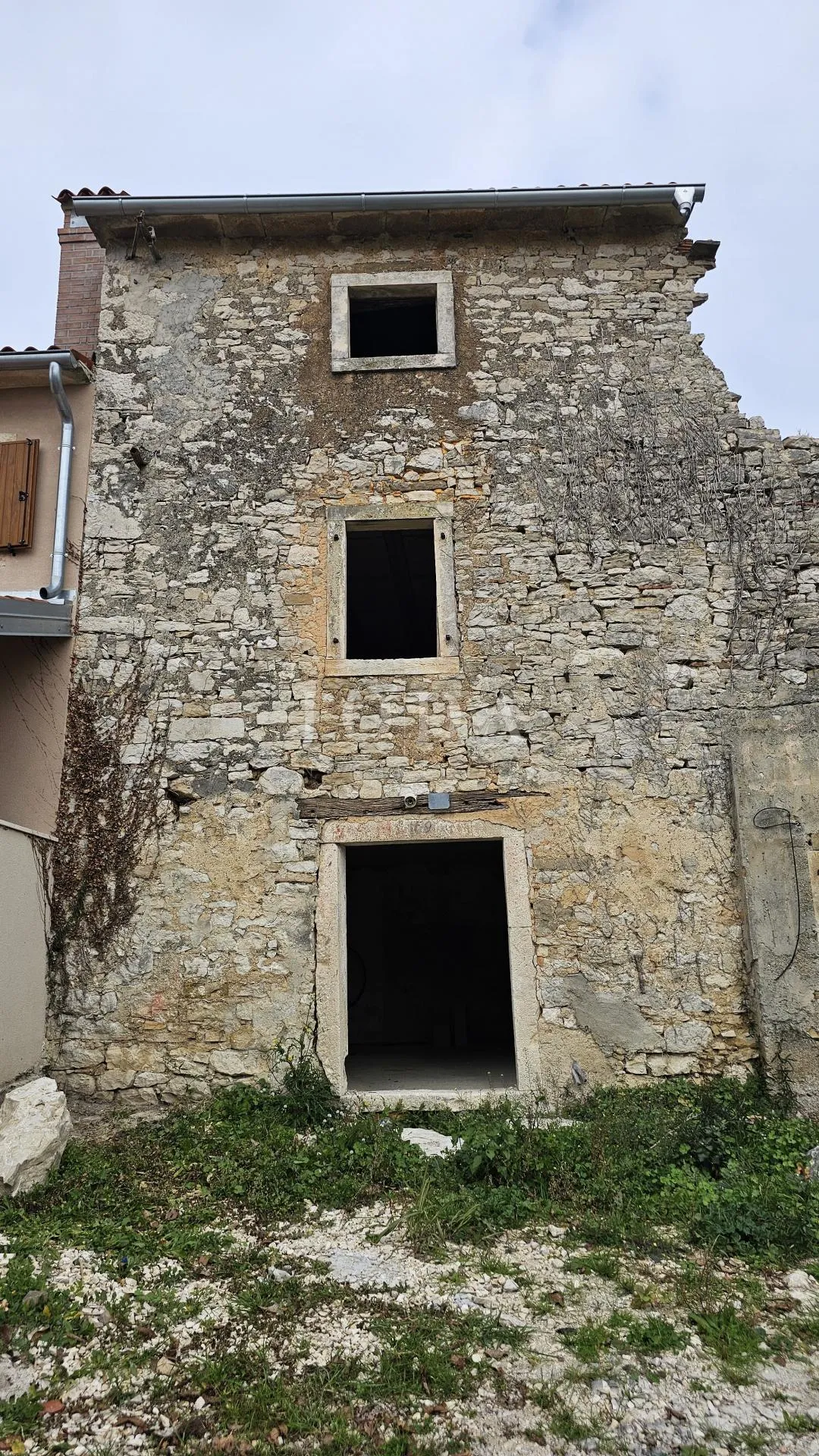 popust!prilika!kamena kuća u nizu sa panoramskim pogledom,buje okolica - slika 21