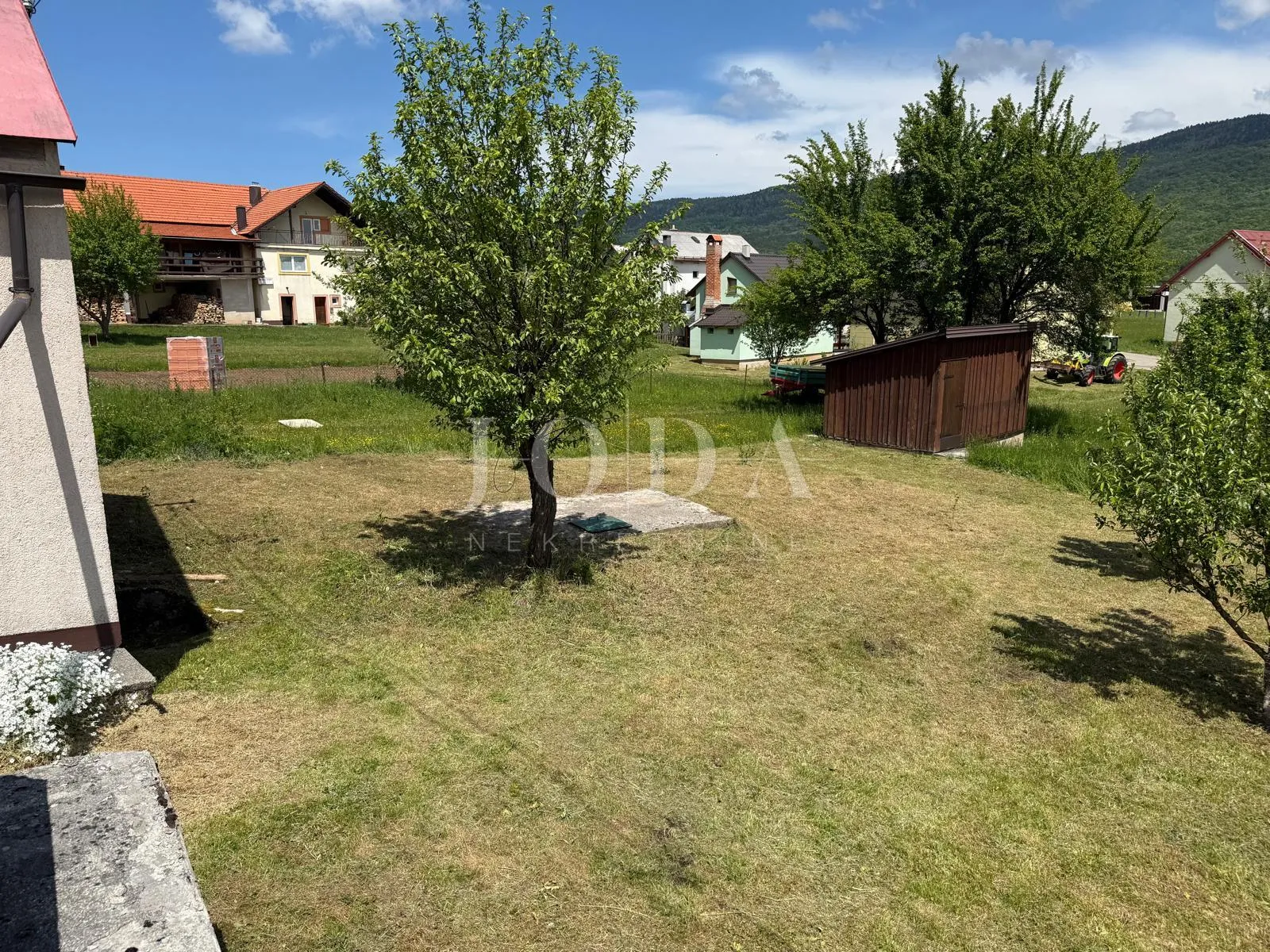 samostojeća prizemnica na mirnoj lokaciji s dodatnim objektom od 20 m² - slika 4