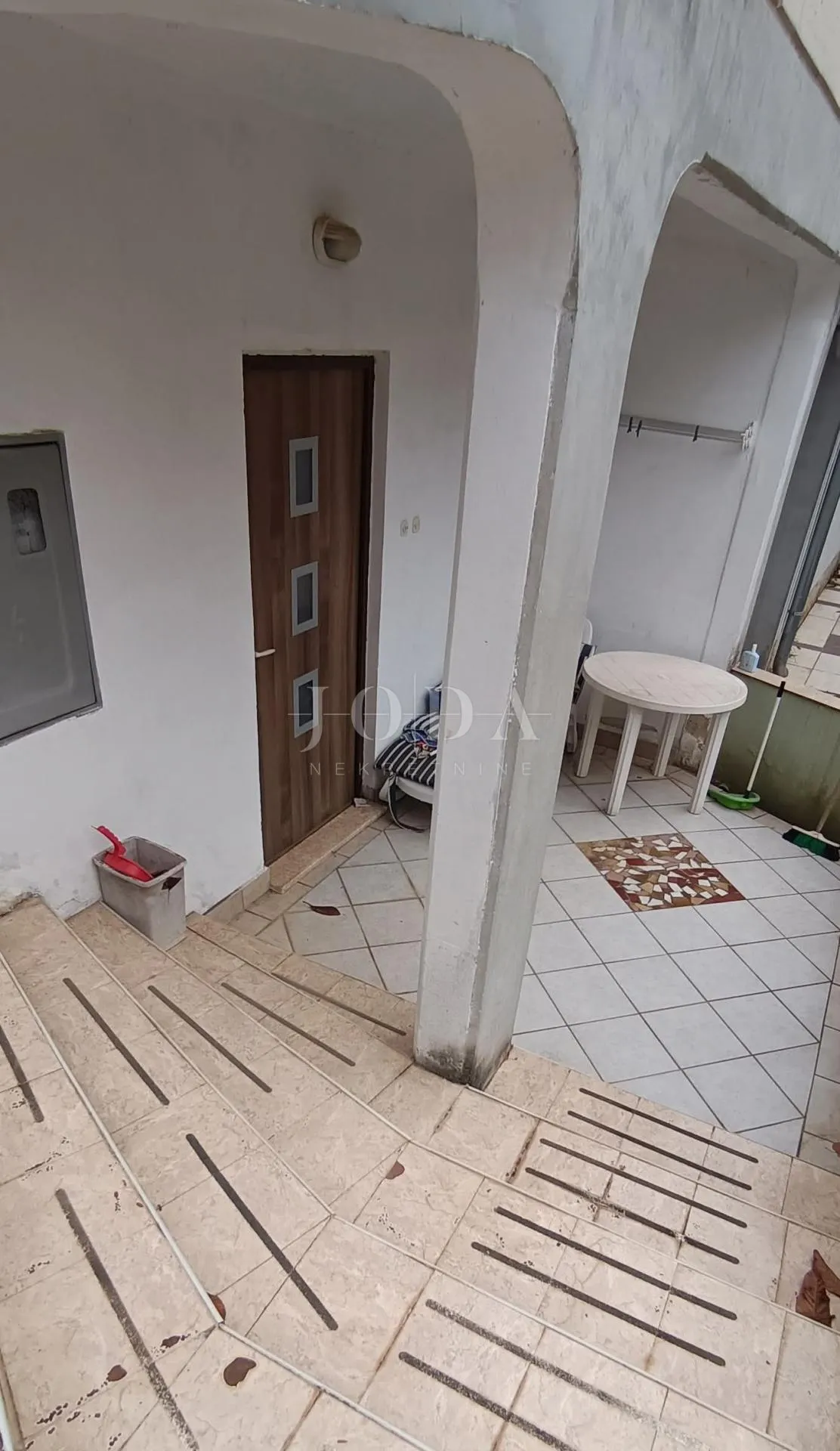 obiteljska kuća sa tri stana,poreč okolica - slika 10