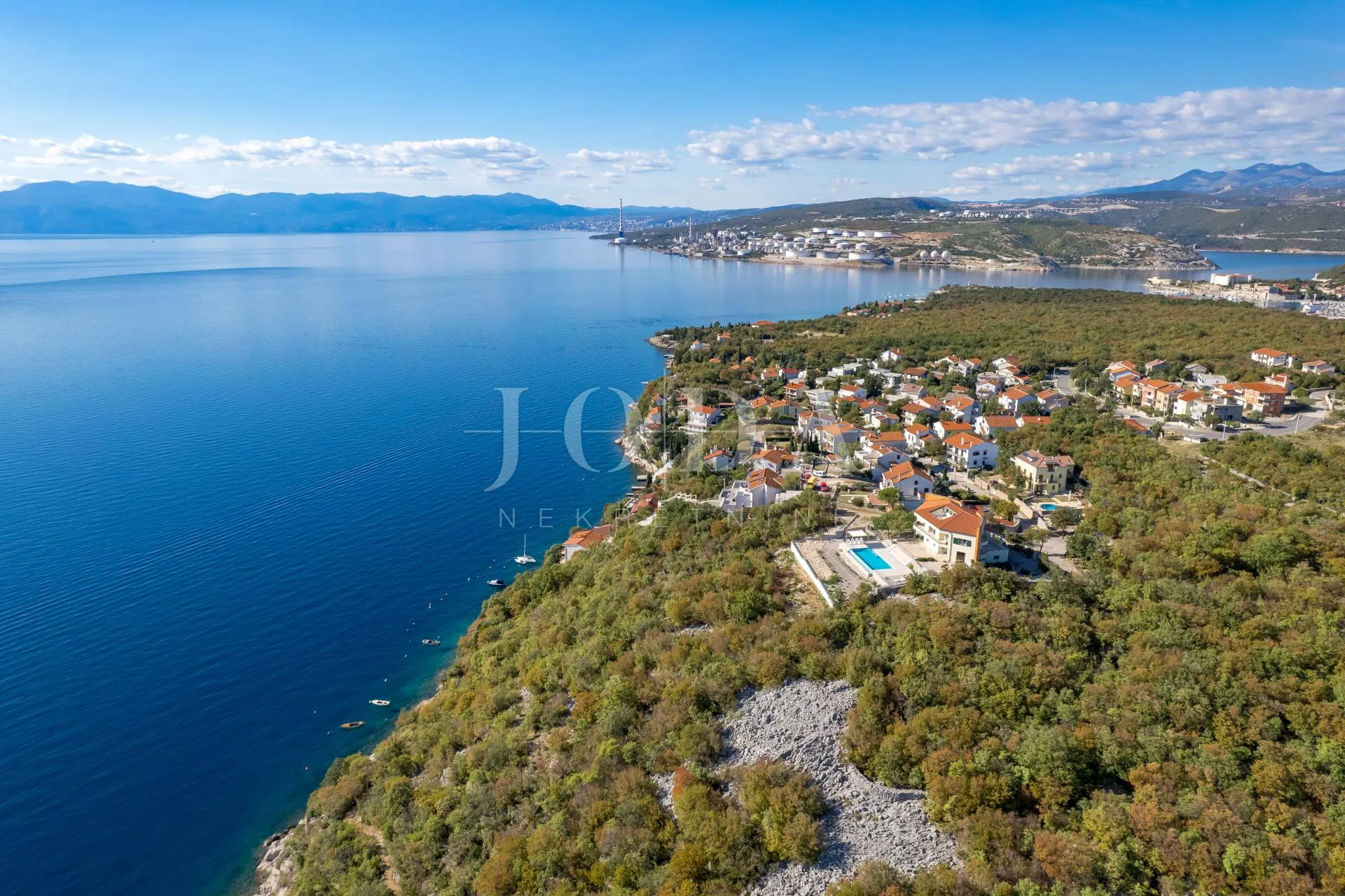 kraljevica kuća iznad mora - slika 17